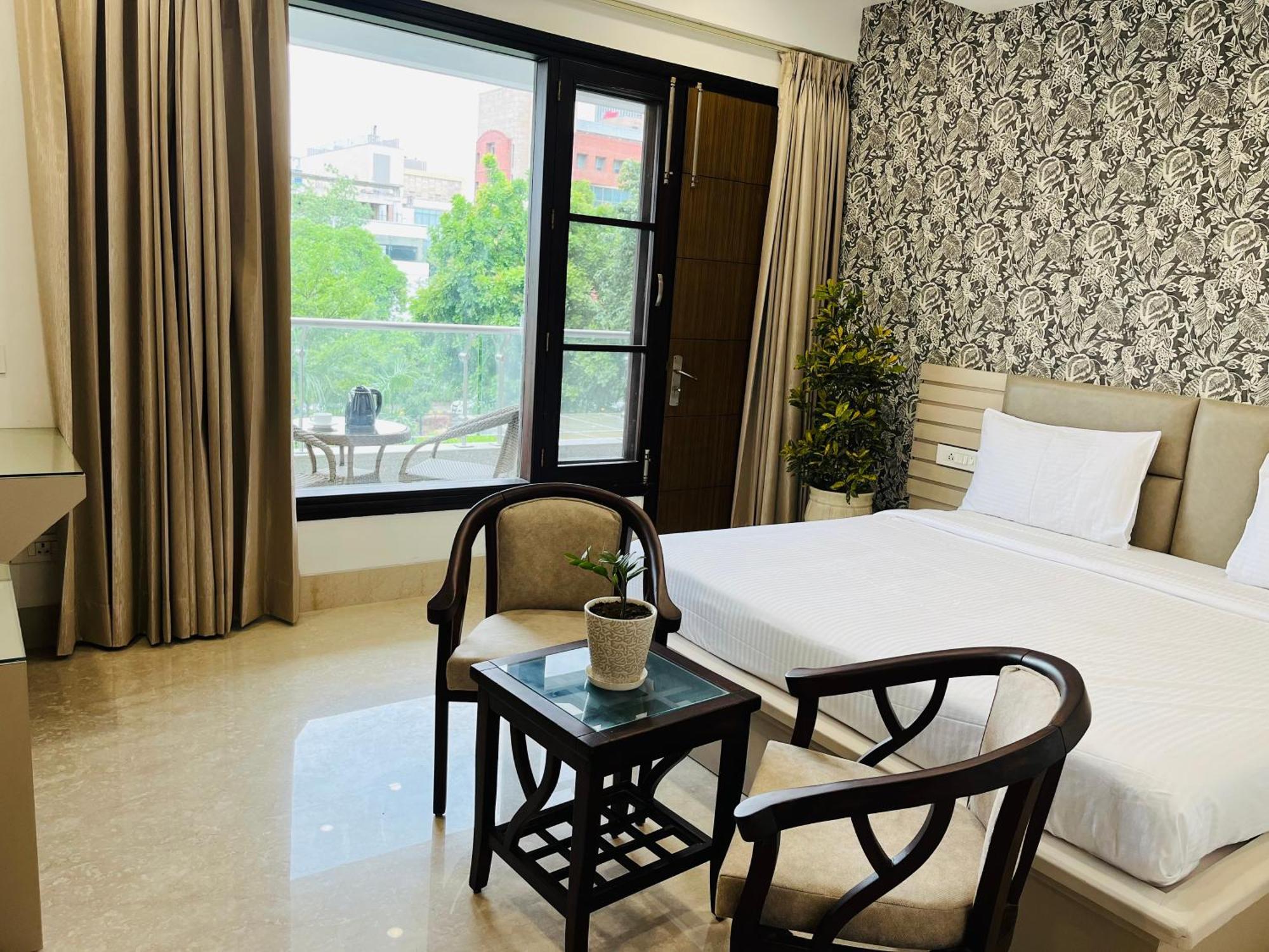 Gazebo Inn & Suites Medanta Gurgaon Buitenkant foto